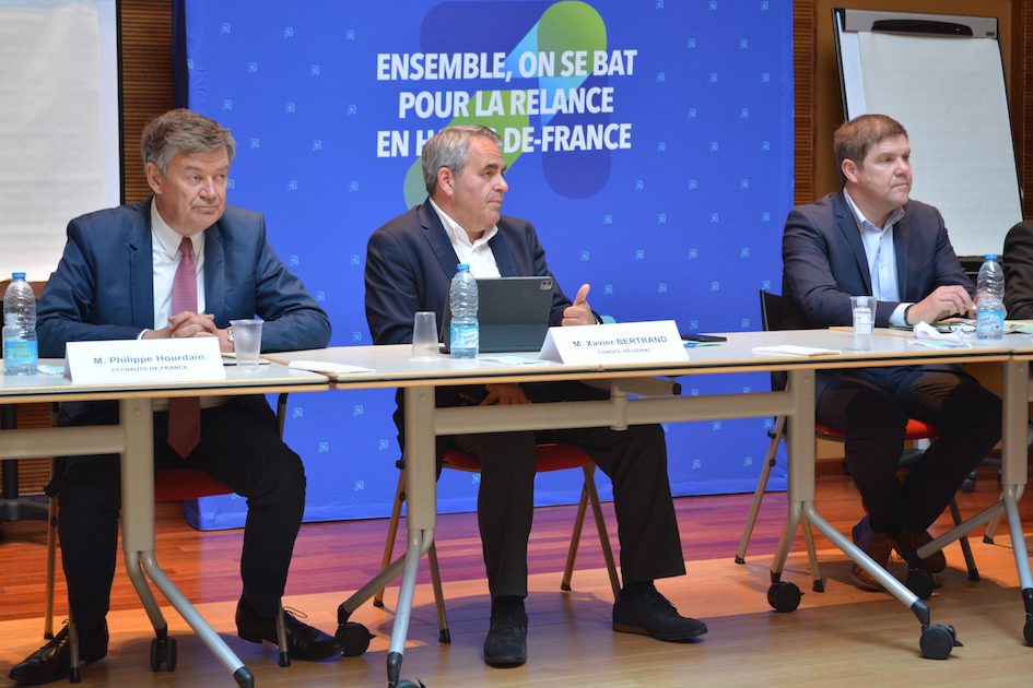 Philippe Hourdain, président CCI, Xavier Bertrand, président Hauts-de-France, Laurent Rigaud vice président CMA