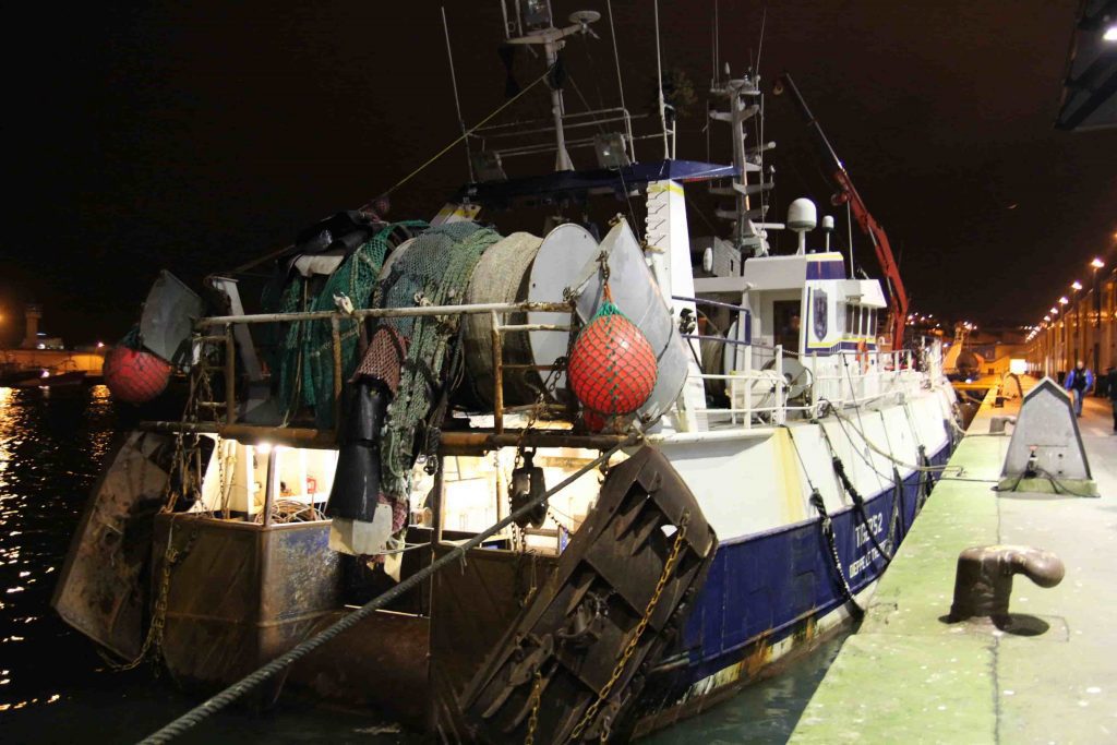 bateau de pêche boulogne sur mer poisson pêcheur © VCH